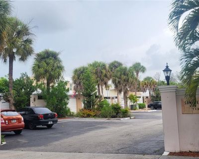 3 Bedroom 2BA 1333 ft Townhouse For Rent in Miami Lakes, FL