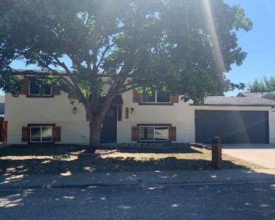 Security deposit: $780.00 * Fees apply?: No. References are not required. Non-smoking. Furnishings: Furnished * Disabled access: * Living room: shared. $780 monthly (whole property). Room for Rent McMillan Maple Grove Area Private room available in a wellmaintained bedroom home. The property offers a quiet, respectful living environment. Details: Rent: $mth (includes utilities) Inhome laundry w...