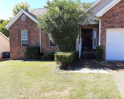 3 Bedroom 2BA 1400 ft House For Rent in Goodlettsville, TN