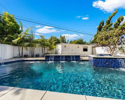 3 Bedroom 2BA 1206 ft Apartment For Rent in Los Angeles, CA