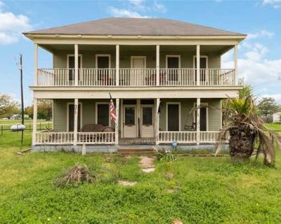 3 Bedroom 2BA 1728 ft Single Family Home For Sale in ELLINGER, TX