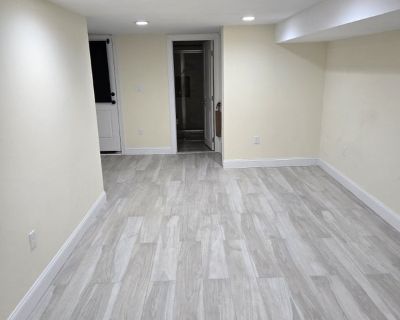 Total rooms: 3. Deposit: $1,100.00 * Utilities included?: Yes * Fees apply?: No. References required. No preference. Smoking is allowed. Couples are welcome. Age preference: 18 - 46. Furnishings: Furnished * Parking: No * Garage: No * Yard/patio: Yes * Balcony/roof terrace: No * Disabled access: No * Living room: shared * Broadband included: Yes. Availability Available Now Minimum term 3 months...