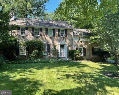 4 Bedroom 3BA 2983 ft Single Family House For Sale in Devon, PA