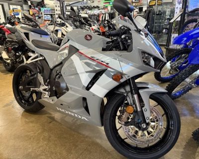 2026 Honda CBR600RR ABS