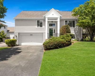 2 Bedroom 3BA 1860 ft Condo For Sale in AURORA, IL