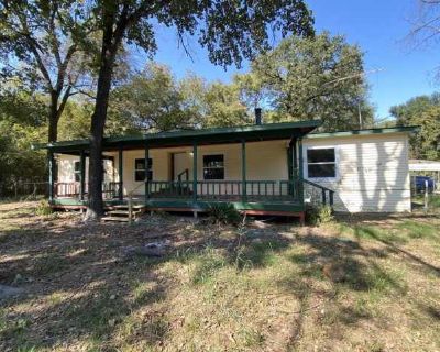 3 Bedroom 2BA 0 ft Pet-Friendly Apartment For Rent in Henderson County, TX