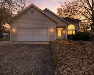 3 Bedroom 3BA 2019 ft Single Family Home For Sale in POPLAR GROVE, IL