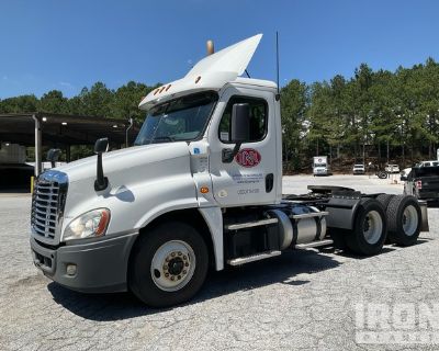 2019 Freightliner Cascadia 125 6x4 T/A Day Cab Truck Tractor
