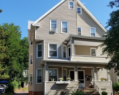 3 Bedroom 1BA 1240 ft Apartment For Rent in New Britain, CT