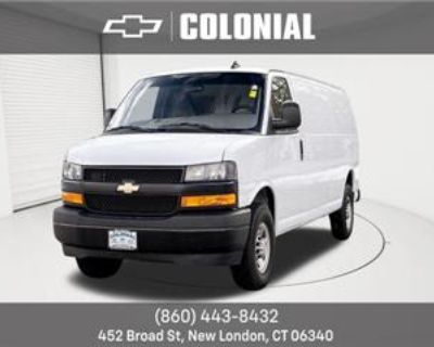 2022 Chevrolet Express 2500