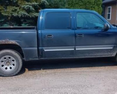 2006 chevy 1500 crew cab. $4500 obo