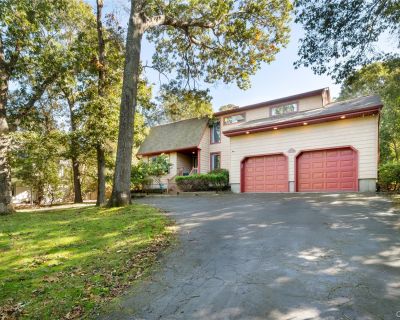 4 Bedroom 2BA 2613 ft House For Rent in Hampton Bays, NY