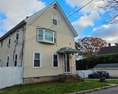 4 Bedroom 3BA 1697 ft Single Family Home For Sale in FALL RIVER, MA