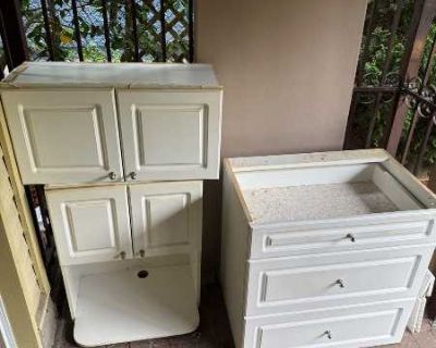 Kitchen cabinets with counter