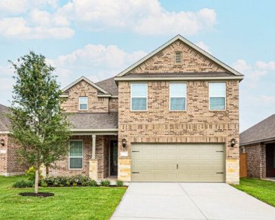 6245 Wedgewood Hills Dr. This five-bedroom, two-and-a-half-bath, two-story home has it all! On the first floor, the foyer opens to the upgraded kitchen, dining room, and spacious family room. Also on the first floor, separate from the other 4 bedrooms, is the master bedroom that boasts a dual sink vanity, a large step-in shower with tiled walls, and a huge walk-in closet. Upstairs are the secon...