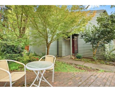 3 Bedroom 2BA 1263 ft Townhouse For Sale in Eugene, OR