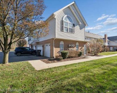 2 Bedroom 1BA 1142 ft Condominium For Sale in HOWELL, MI