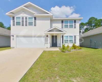 5 Bedroom 3BA 2593 ft Pet-Friendly Apartment For Rent in Brent, FL