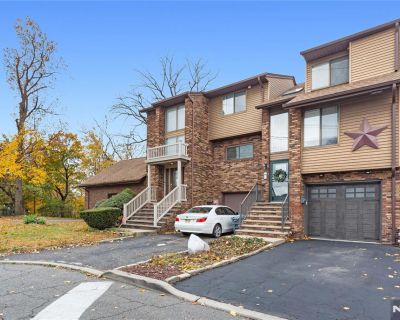 2 Bedroom 1BA Townhouse For Sale in Wallington, NJ