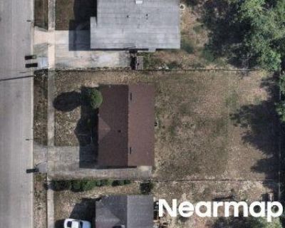 3 Bed 1 Bath Preforeclosure Property in Tampa, FL 33610 - John Bell Jr Dr