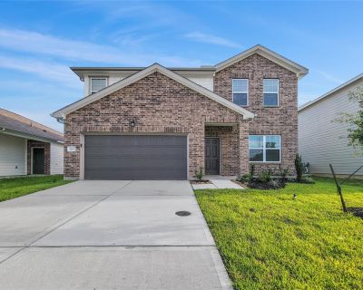 4 Bedroom 2BA Single Family Detached House For Rent in Huffman, TX