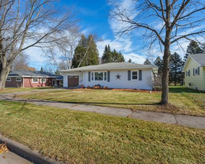 2 Bedroom 1BA 1620 ft Single Family House For Sale in Thorp, WI