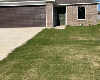 3 Bedroom 2BA 1226 ft Pet-Friendly Apartment For Rent in Jonesboro, AR