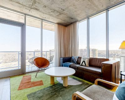 Avg / night: $245. 13th floor corner condo, lake-view balcony, rooftop pool & gym, dog-friendly | Located in Austin, TX | 4.53 Stars | 1 Bed, 1 Bath | Pet-friendly. Dog-friendly. Max 4 guests. A light and bright stunner, this 13th-floor corner condo presents a private lake-view balcony. The Live Music Capital of the World is at your doorstep, with downtown hot spots just an elevator ride away. ...