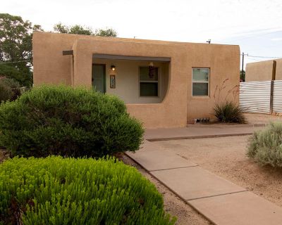 2 Bedroom 1BA 715 ft Single Family House For Sale in Albuquerque, NM