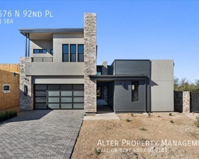 18576 N 92nd Pl. This immaculate Scottsdale residence offers the perfect blend of comfort and elegance, with a spacious layout and resort-style outdoor living. Inside you will find three spacious bedrooms, three bathrooms, and a private casita overlooking the pool. The chef s kitchen features top-of-the-line appliances, a built-in cabinet refrigerator, and abundant cabinet and pantry storage. T...