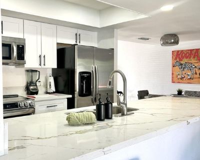 Furnished Room for Rent - The Rare House Bellgreenway Neighborhood