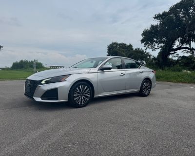 Used 2023 Nissan Altima 2.5 SV 2WD CVT