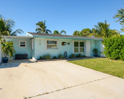 110 SW Hideaway Place. Property for Rent in Stuart, FL for $3,800 with 2 bedrooms and 1 full bath, 1 half bath. This 783 square foot property was built in 1970.. 2/1.5 Waterfront Seasonal Rental. Ocean Access with Dock. NO HOA so bring your boat or just relax and enjoy the river views in the hot tub. Minutes to downtown Stuart, shops, restaurants, beaches and entertainment.. Exterior Amenities ...