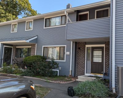 3 Bedroom 2BA 1536 ft Condo For Sale in Derby, CT