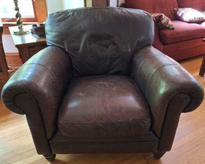 comfy leather chair