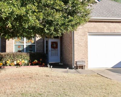 3 Bedroom 2BA 1515 ft Single Family House For Sale in Calera, AL