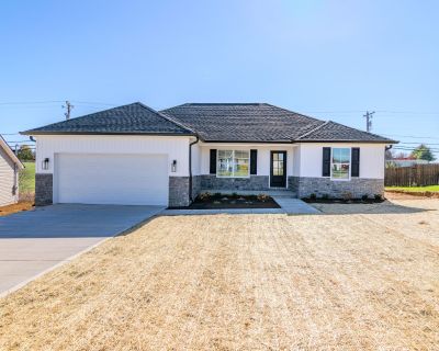 3 Bedroom 2BA 1232 ft Single Family House For Sale in Mt Sterling, KY