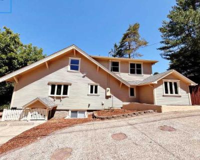 6 Bedroom 3BA 0 ft Apartment For Rent in Eugene, OR