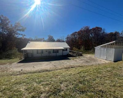 2 Bedroom 1BA 925 ft Single Family Home For Sale in BEATTYVILLE, KY