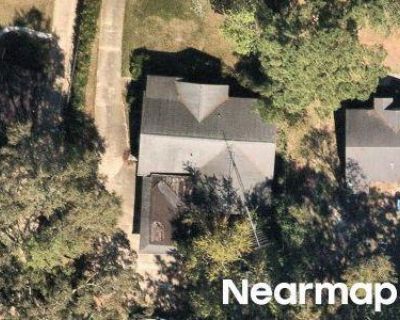 1.0 Bath Foreclosure Property in Dothan, AL 36301 - Donna Dr