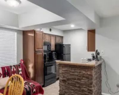 1 Bedroom 1BA 757 ft Condo For Rent in Irvine, CA