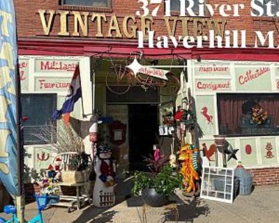 *VINTAGE VIEW Multi-Dealer Shop and Consignment Emporium. OPEN 11:30-CLOSED M/W
