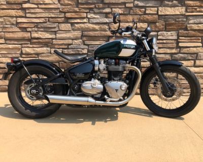 2017 TRIUMPH BOBBER