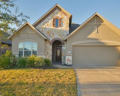 3643 Cottage Pines Lane. Lovely 4/3.5/2 in Fall of Imperial Oaks. Hard to find 1.5 story large home with all bedrooms down and Gameroom and media room up. Master bathroom with walk through to laundry. Neutral paint throughout and easy to maintain solid surface flooring downstairs. Conveniently located near the school as your back neighbor.. 4 Bedroom. 4 Bathroom. 3003 ft