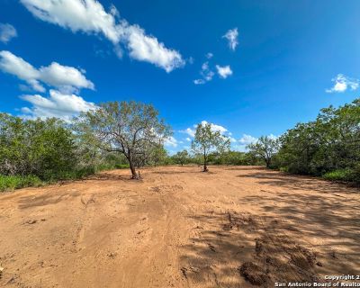 Lots and Land For Sale in Pleasanton, TX