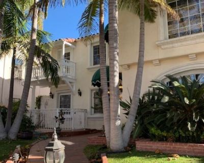 122 North Orange Drive. Property for Rent in Los Angeles, CA for $6,250 with 3 bedrooms and 3 full baths. This 2,973 square foot property was built in 1927 on a lot size of 0.16.. Discover a true gem perfectly located in the heart of Hancock Park, just a short walk from The Grove. This beautiful upper duplex with meticulous attention to detail, offers striking curb appeal with a beautiful front...