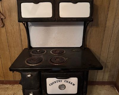 Country Charm Electric Stove/Oven