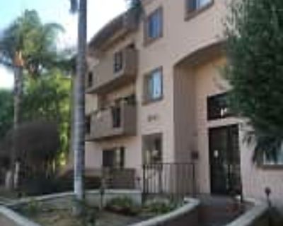 Apartment For Rent in North Hollywood, CA The Grand Villas At Whitsett Apartments