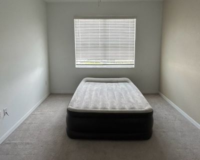 $1,250 per month room to rent in Gateway