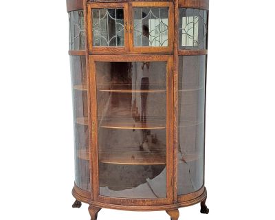 Antique Victorian Oak Bowed Curved Glass China Cabinet With Leaded Glass & Claw Feet 1900s